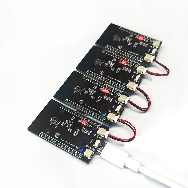 NMMiner 公式新コード Nerdminer 256KH/s*4=1MH/s 深く最適化された ESP32 Mini BTC Solo Lottery Lucky Miner ボットチェーン タワー