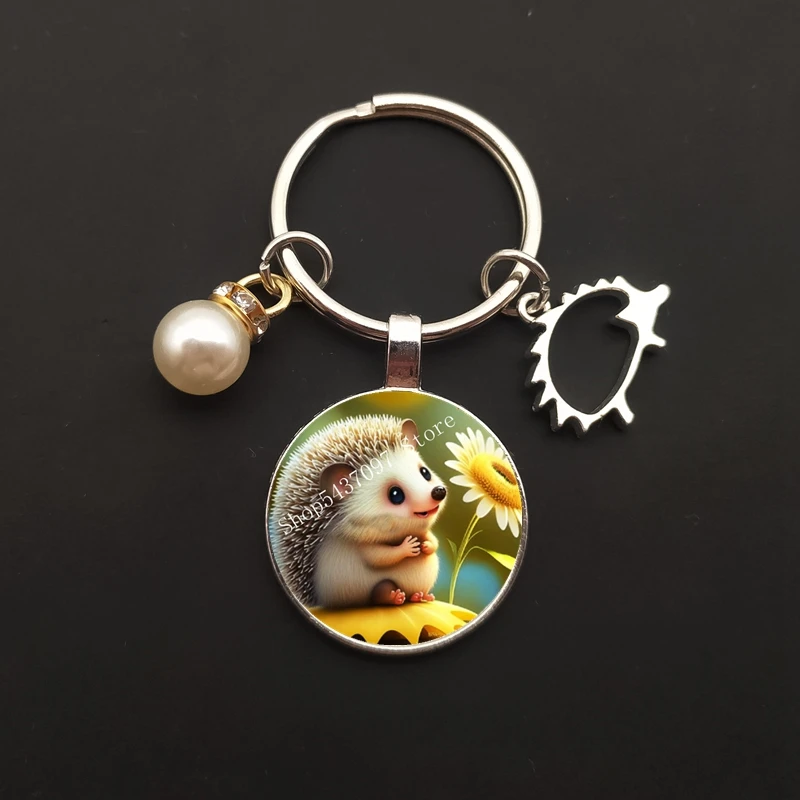 Cute Hedgehog Keychain Circular Glass Keychain Animal Keychain Women\'s and Men\'s Bags Car Accessories Creative Gift