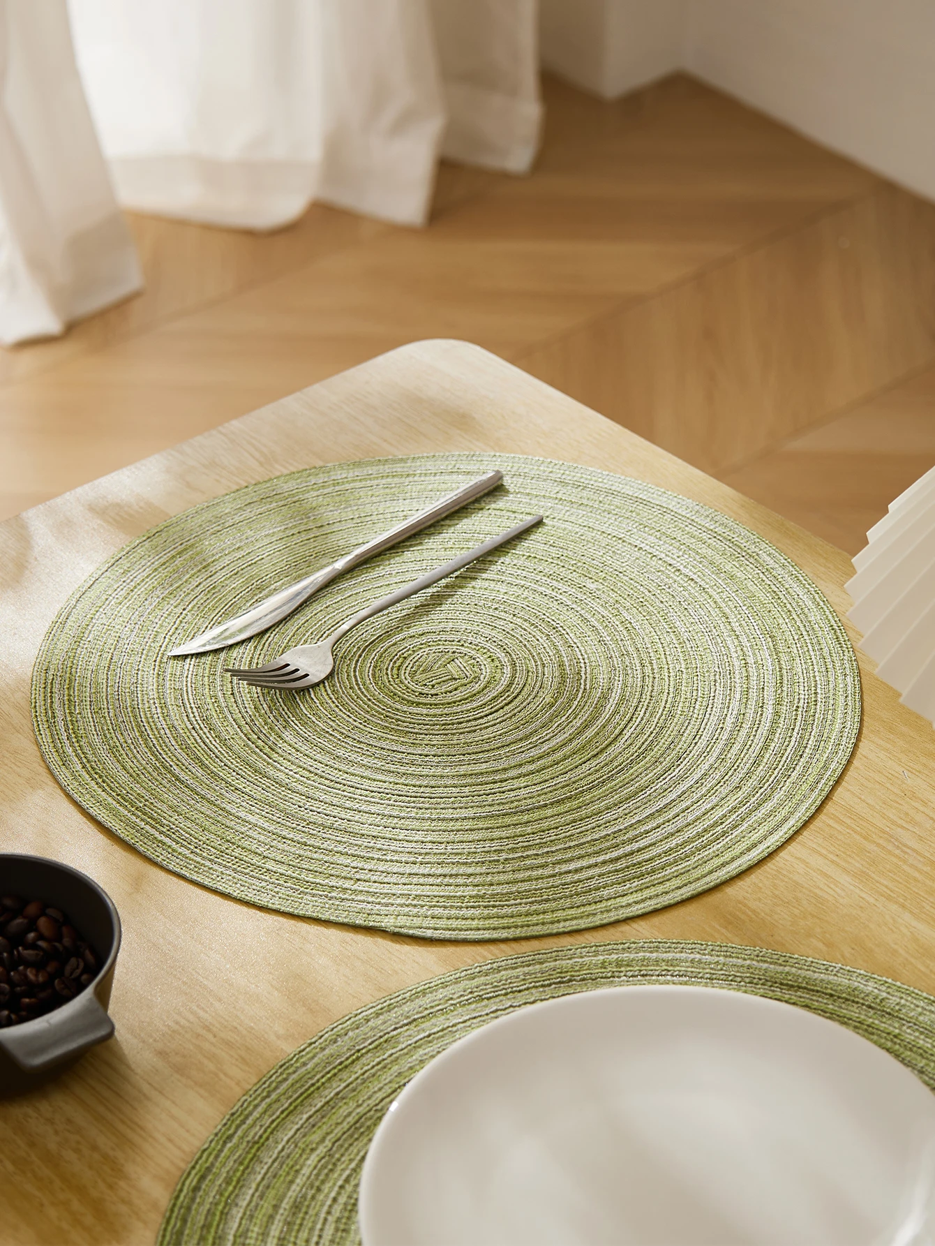 4pcs/set High Quality Handmade Round Woven Braided Placemats 15 Inch Round Table Mats for Dining Tables