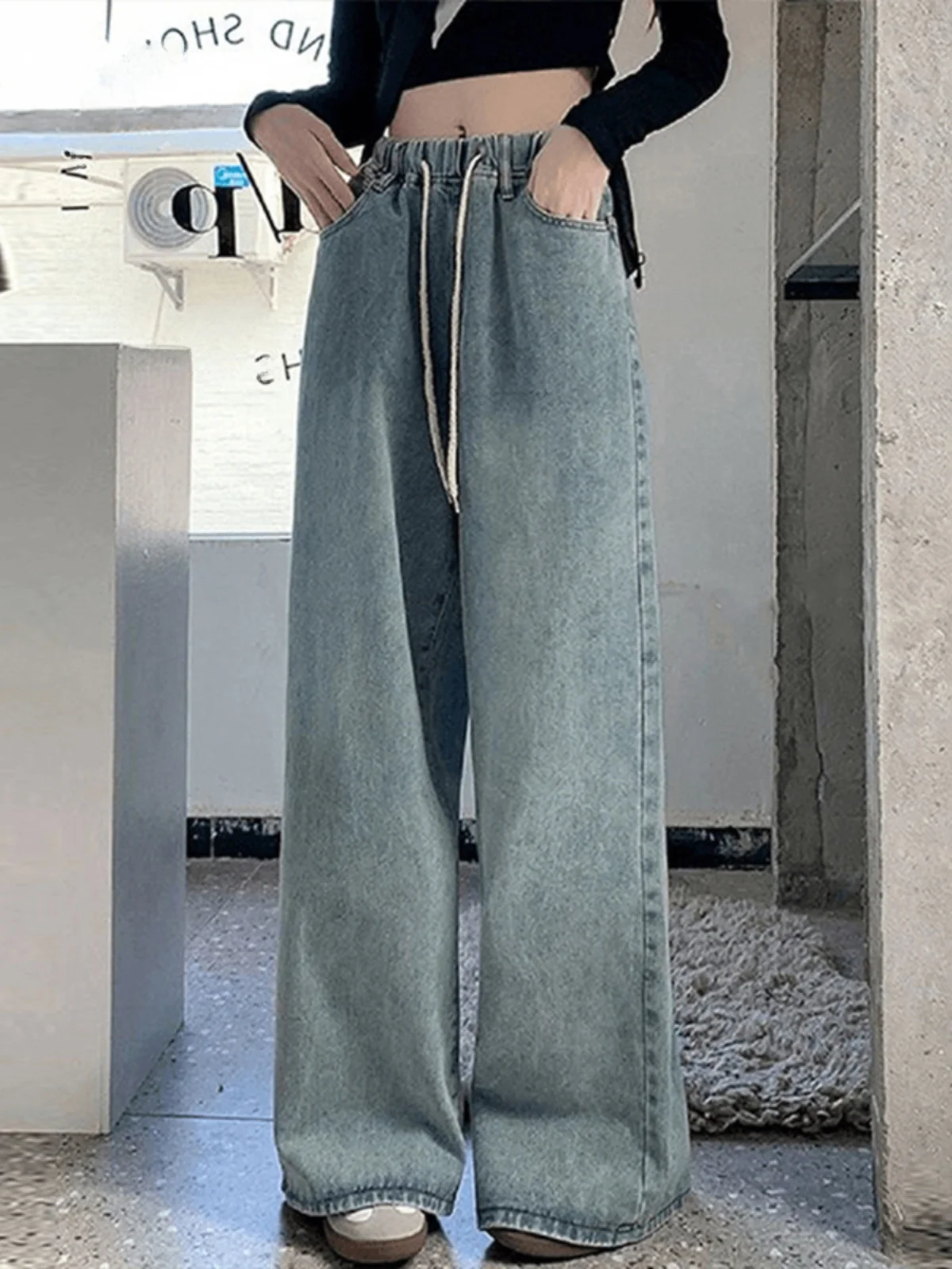 

High Waist Wide Leg Straight Cut Elastic Waist Denim Jeans Women's Faion Slimming Loose Fit Light Colored Long Trousers