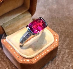 2024 NEW Creative Baguette Ruby Full Diamond Couple Ring For Women Red Geometric Crystal Zirconia Valentine Gift Party Jewelry