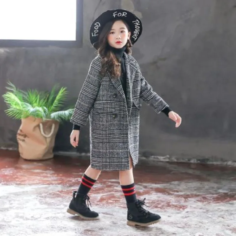 

202, весенне-осеннее стеганое клетчатое шерстяное пальто в корейском стиле для девочек, стильное ветрозащитное пальто средней длины для детей среднего и большого возраста