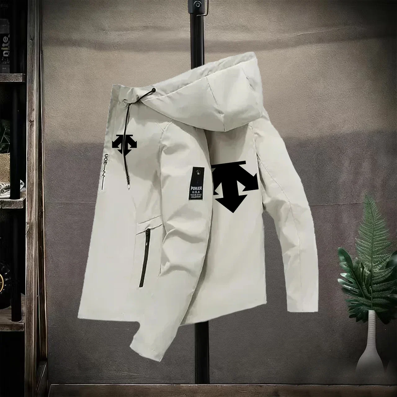 

A fashionable men's jacket for spring to autumn with a zipper and a windproof hood, lightweight and comfortable, suitable for ou