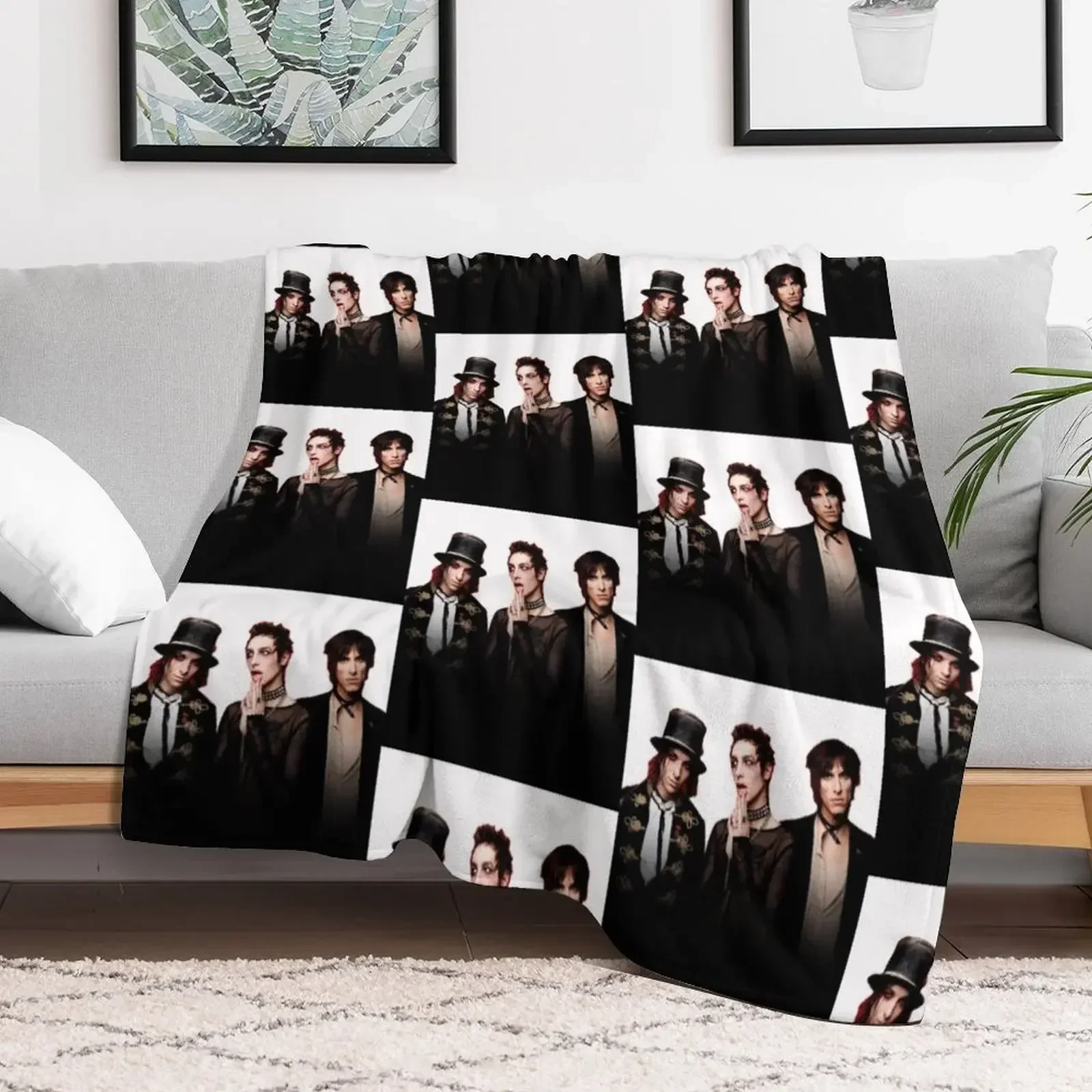 

Payale Royale 2020-2021 Tour Album Concert Throw Blanket Travel warm for winter Blankets Soft Big Flannel Blankets