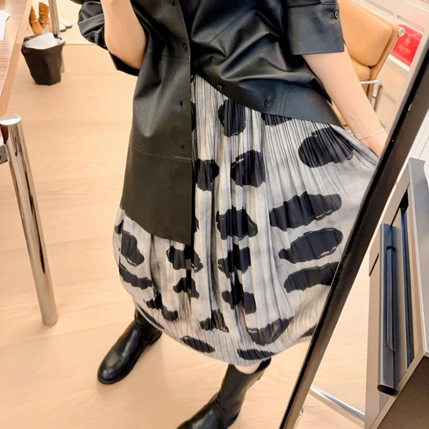 مياكي مطوي 2025 جديد ريترو البولكا نقطة بوستير تنورة الإناث مرونة الخصر رقيقة مطوي كبير سوينغ تنورة طويلة تنوعا #5