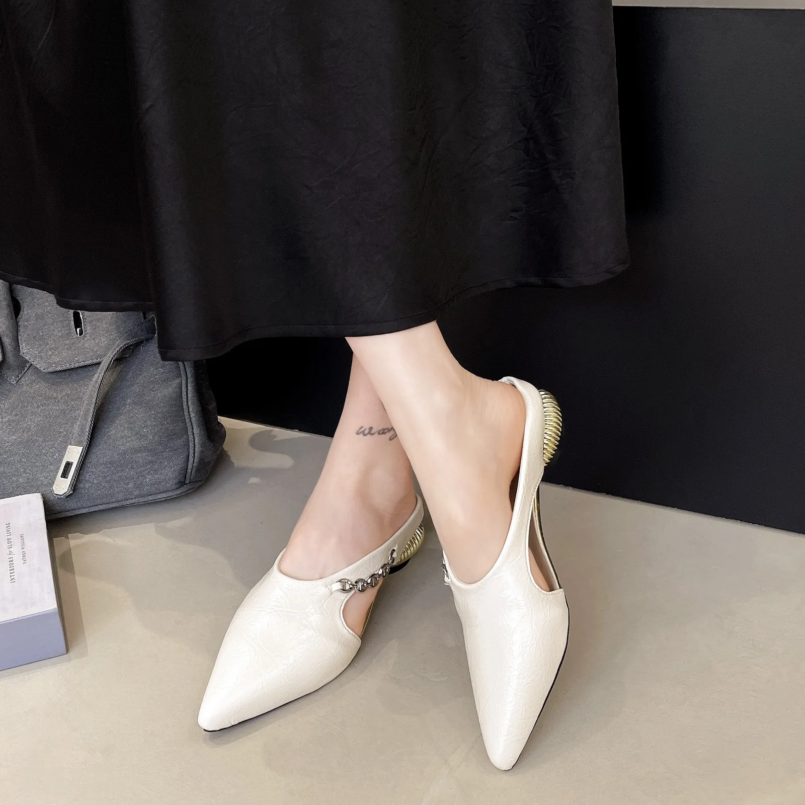 Women's High Heels Summer New Pointed Toe Semi Wrapped Thick Heel Sandals Low Heel Slip-On Versatile Slippers Rubber Sole