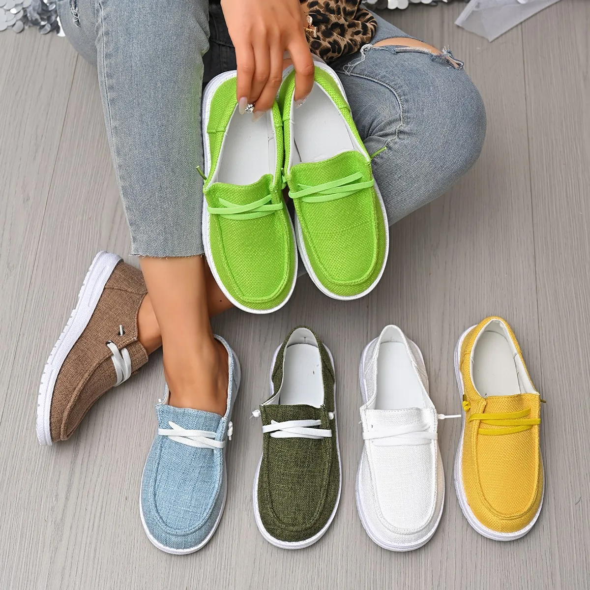 Women Lace-Up Casual sneakers Lightweigh Comfortable Ladies Canvas Shoes Women Slip-On Fashion Flat Loafers Shoes Plus Size-43