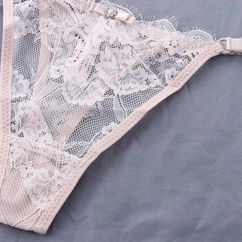 

Seamless Underwear Cotton Crotch Hollow Girls Low Waist Flower G-strings Female Briefs Panties Lace Thong