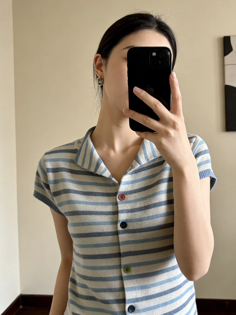 Stunning Design Stripe Button Short Sleeve Knitted T-Shirt Women Slimming Youthful Fashionable Top Small Size Pear Shape