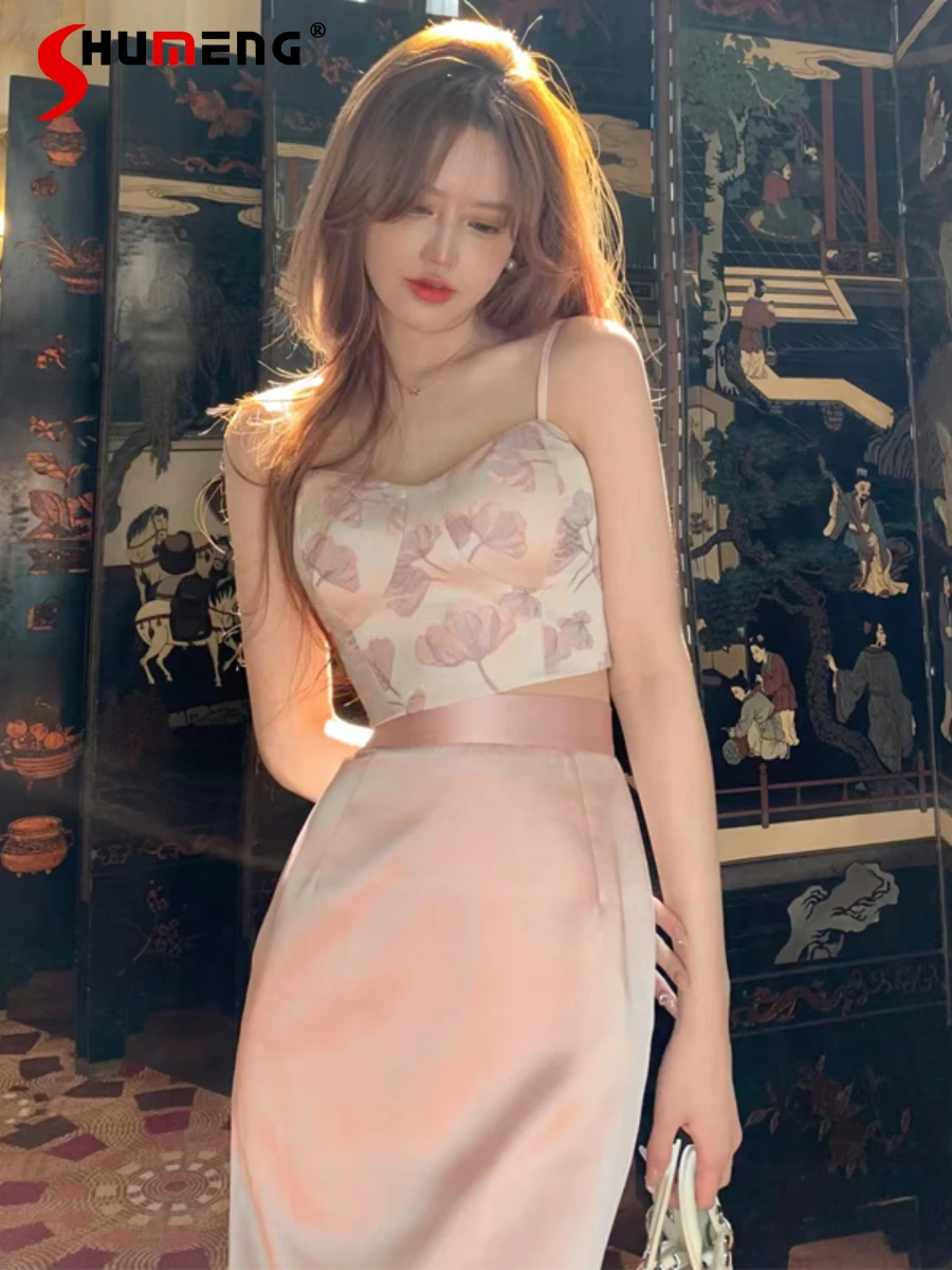 

Fashionable Pink Suit Spring Autumn New Sexy Off-Shoulder Short Sleeveless Sling Tops Solid Color Skirts Two-Piece Sets