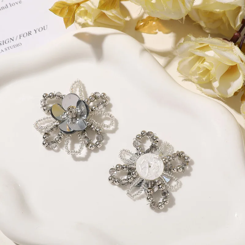Shoe Accessories Silver Beaded Sequin 5 Petal Flower DIY Designer Clasps for Jelly Sandals Clogs Slippers Summer Outing 1pc