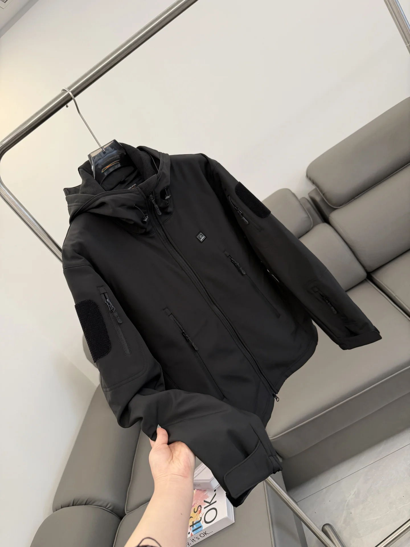 

Мужская утепленная ветрозащитная водонепроницаемая куртка-софтшелл с капюшоном для активного отдыха, осенне-зимняя, модная, повседневная, с длинными рукавами