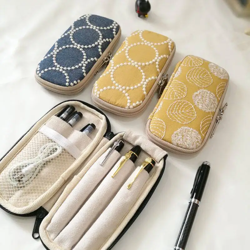 3穴ペンケース、オリジナル刺繍ペンケース、3パックペンホルダー、布製ペン収納バッグ、ジッパーペンバッグ17x8cm