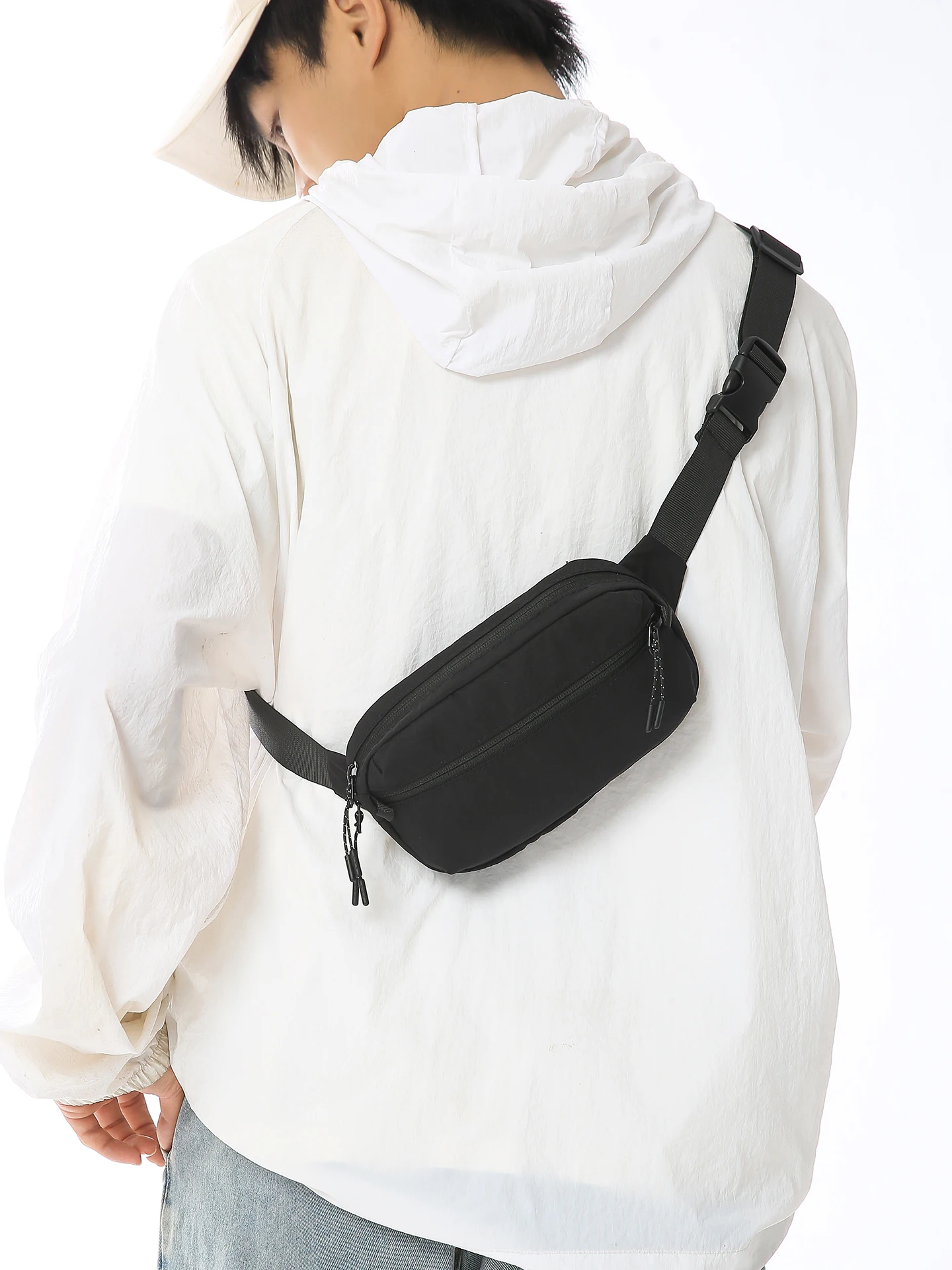 bolsa-de-peito-masculina-leve-para-atividades-ao-ar-livre-pequena-capacidade-transversal-casual-em-nylon-para-esportes