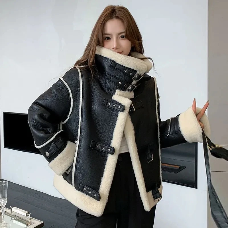 Autumn 2023 Winter New Fur One Women\'s Fur Short Leather Overcoat Korean Loose Composite Thicke Warm Lambswool Coat Outerwear