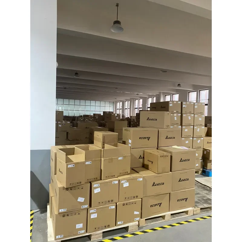 Brand New ME300 Series VFD 3 Phases 460V 0.4kW 0.5 Inverter VFD2A8ME23ANSAA