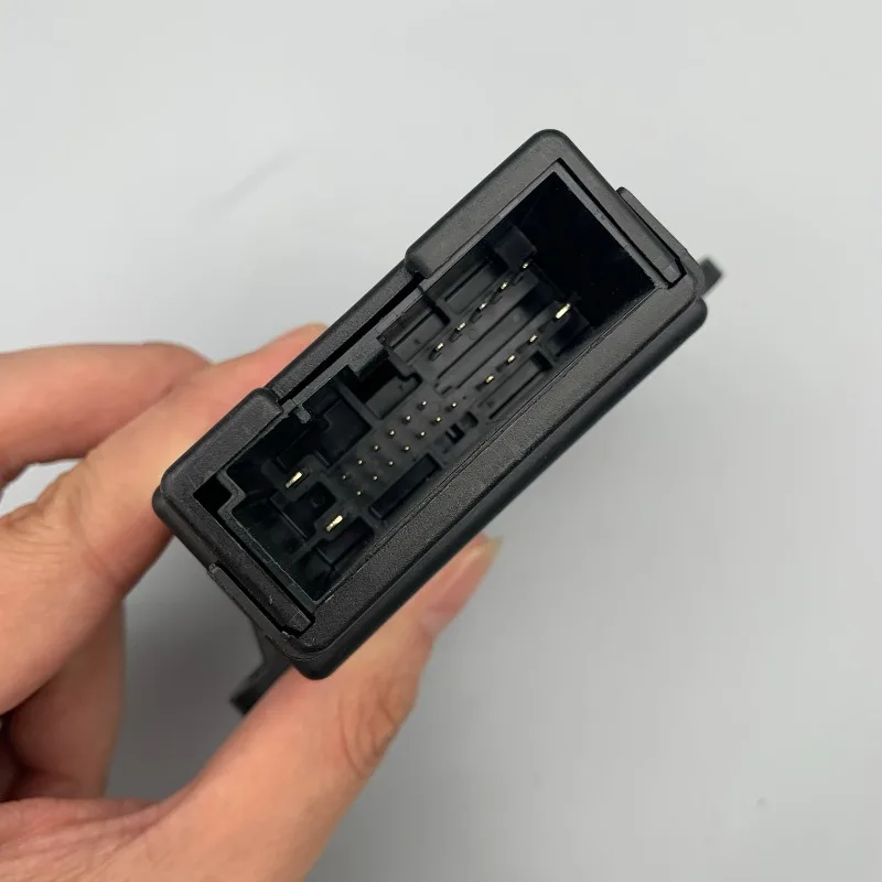 Suitable for Edge Lincoln Navigator Mondeo Headlight Follow-up Module Controller Computer Version HCM Module