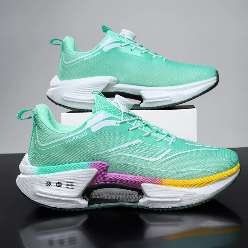 Sepatu olahraga unisex baru, fashion empat musim, serbaguna, nyaman, anti selip, tahan aus, sol tebal, sepatu kasual lari