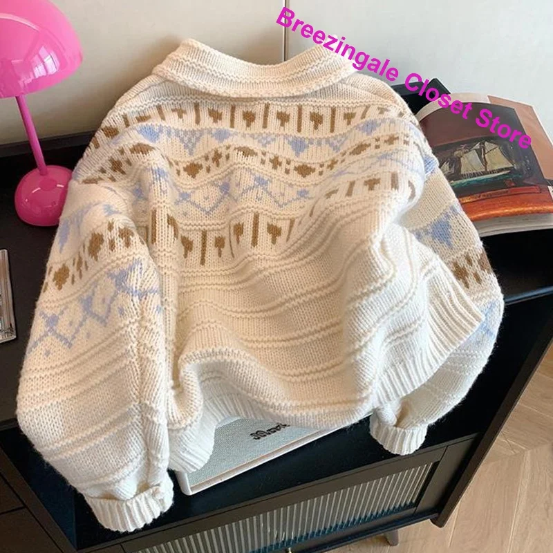 French retro white soft waxy jacquard sweater women's autumn and winter fashion giant beautiful polo lapel sweater casual top.