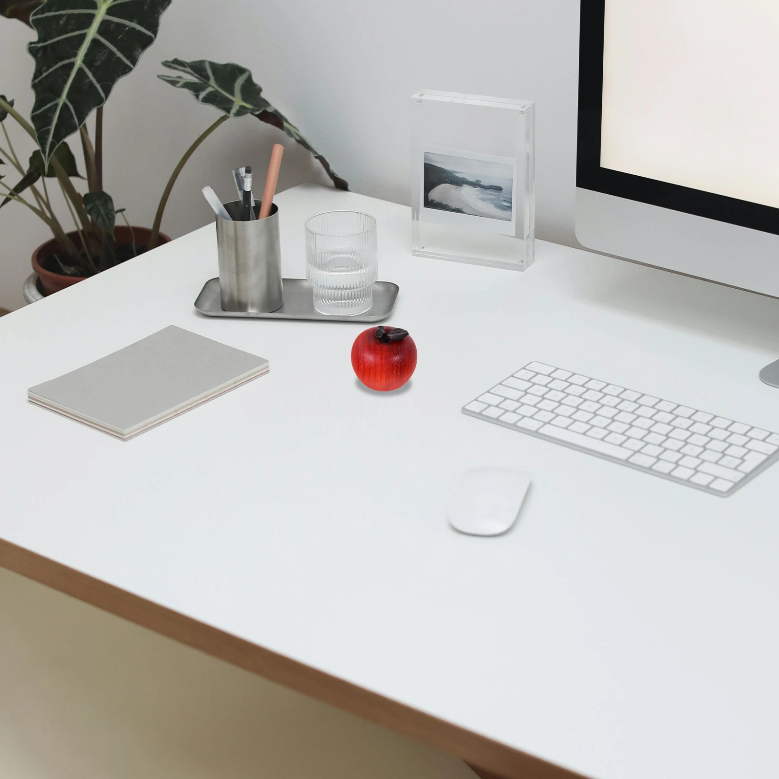 

Wooden Red Sandalwood Carved Small Handheld Ornament Decorative Artificial Fruit for Photoshoot Party Decoration