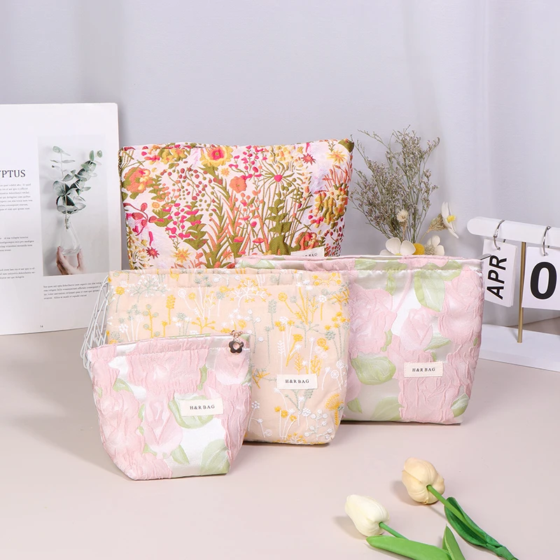 Embroidered Cosmetic Bag Hand-held Portable Canvas Storage Bag Lipstick Skin Care Products Toiletries Bag