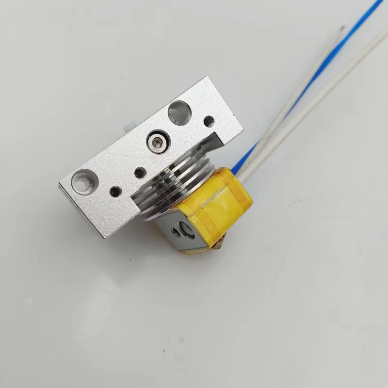 

Funssor Replacement Hot End kit For QIDI TECH X-Plus 3D Printer 0.4mm nozzle