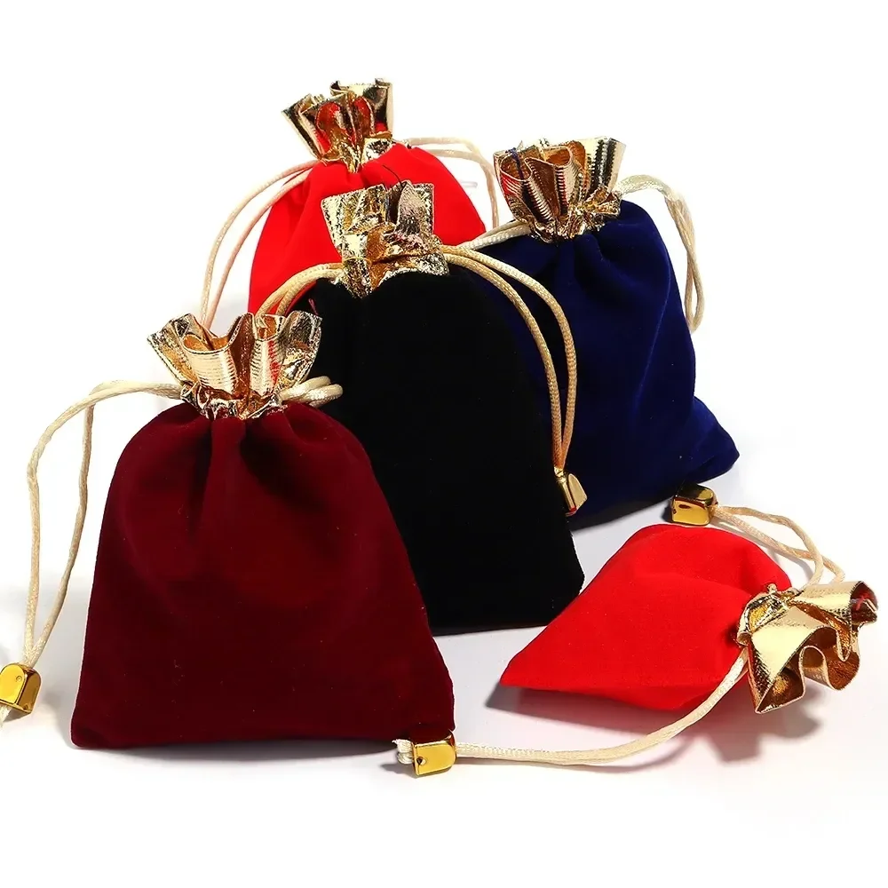 

New 50pcs/Lot 7x9cm 9x12cm Gold Color Velvet Bags Fabric Drawstring Pouches Bags For Jewelry Christmas Gifts Package Gift Bags