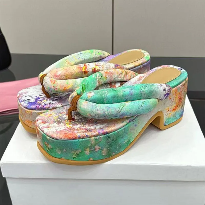 

New High Heels Flip Flops Woman Summer Flannel Print Thick Sole Slippers Woman Outdoors Square Heels Slides For Women