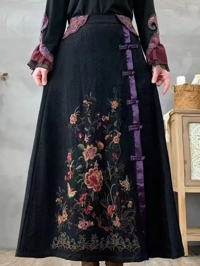 다용도 면 린넨 자수 미디 스커트 넓은 밑단 A라인 실루엣 편안한 착용감 출퇴근용 여름 2025