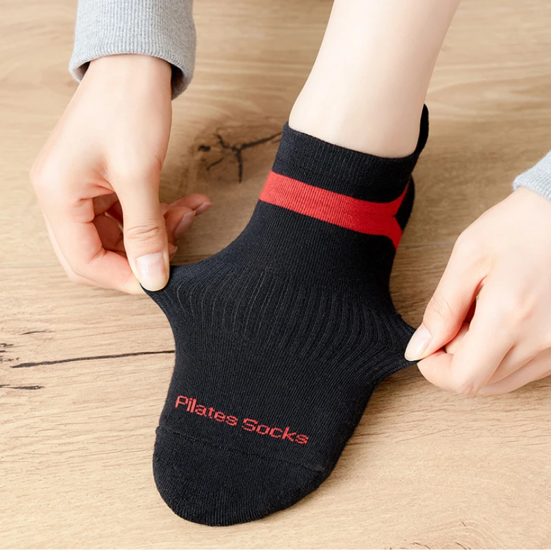 Baumwolle atmungsaktive kurze Yoga-Socken profession elle rutsch feste neue Pilates-Socken Gym Dance Training Socken Sports ocken Fitness-Socken