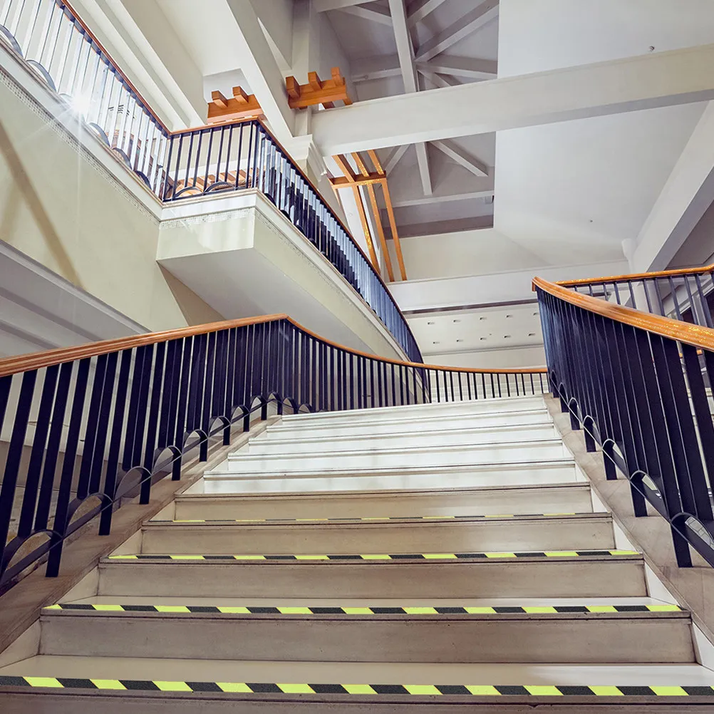 

1 Roll Glow in The Dark Tape Anti Slip Frosted Surface Warning Luminous Tape for Indoor Outdoor Stairs Safety Guiding