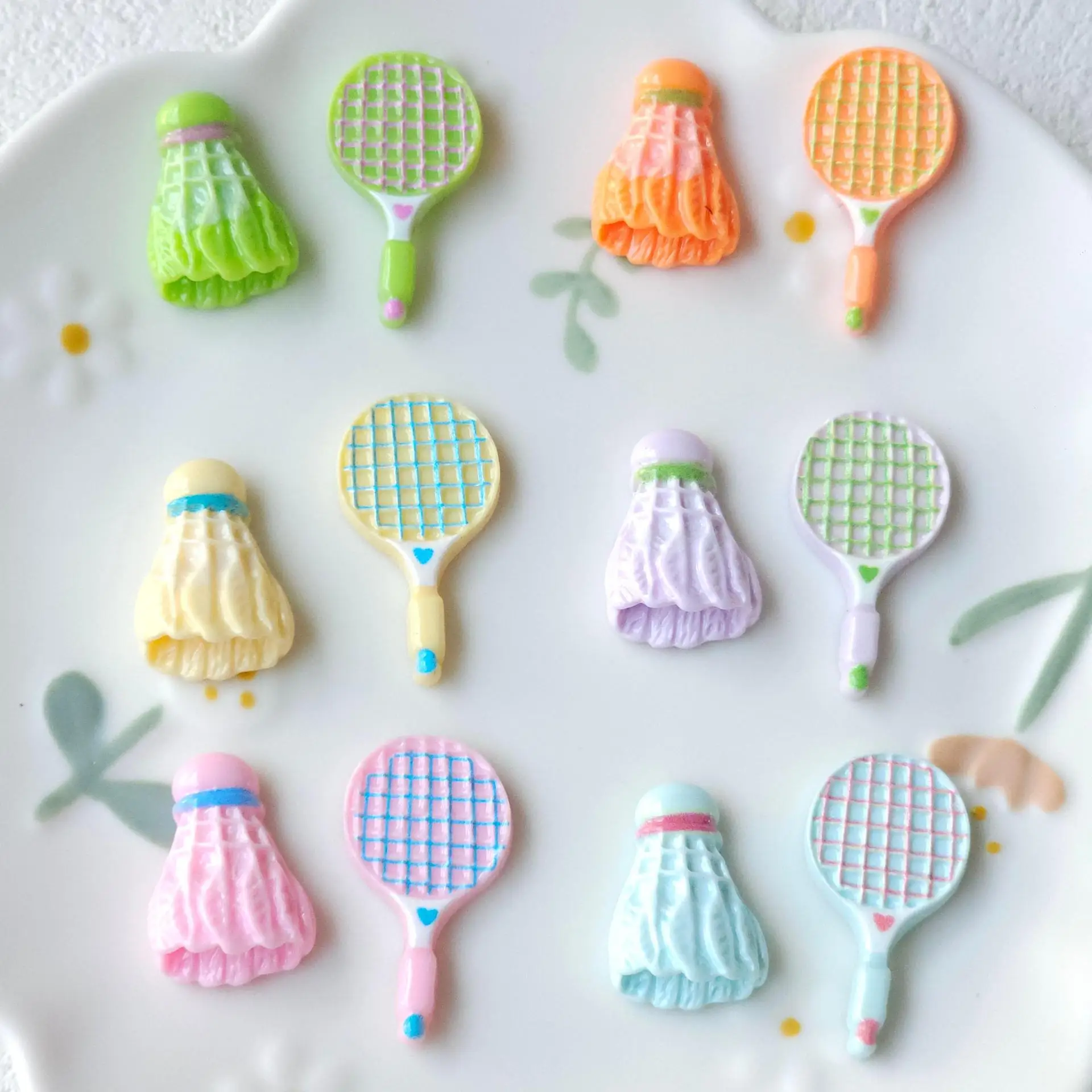 100pcs Kawaii Mini Tennis Racket Badminton Resin Cabochon DIY Accessories for Jewelry Hairband Pendant Wholesale Dollhouse Decor
