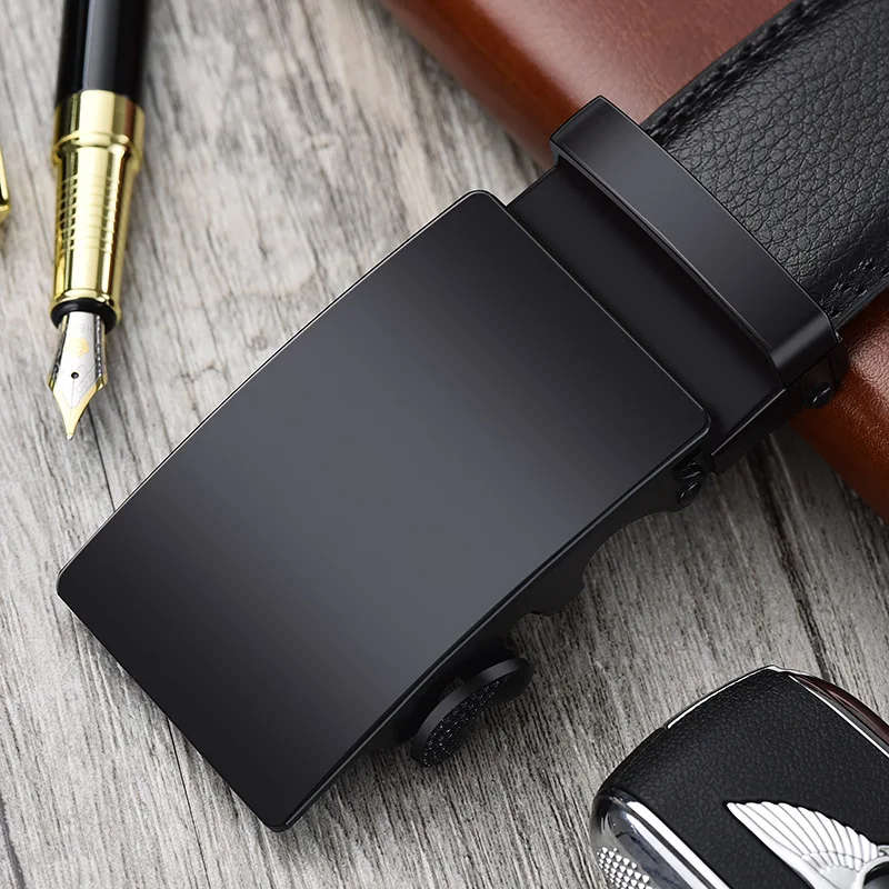 Cinto masculino com fivela automática de liga (sem ferro, à prova de ferrugem), cinto de vestido de tamanho grande premium para negócios casuais, leve e durável