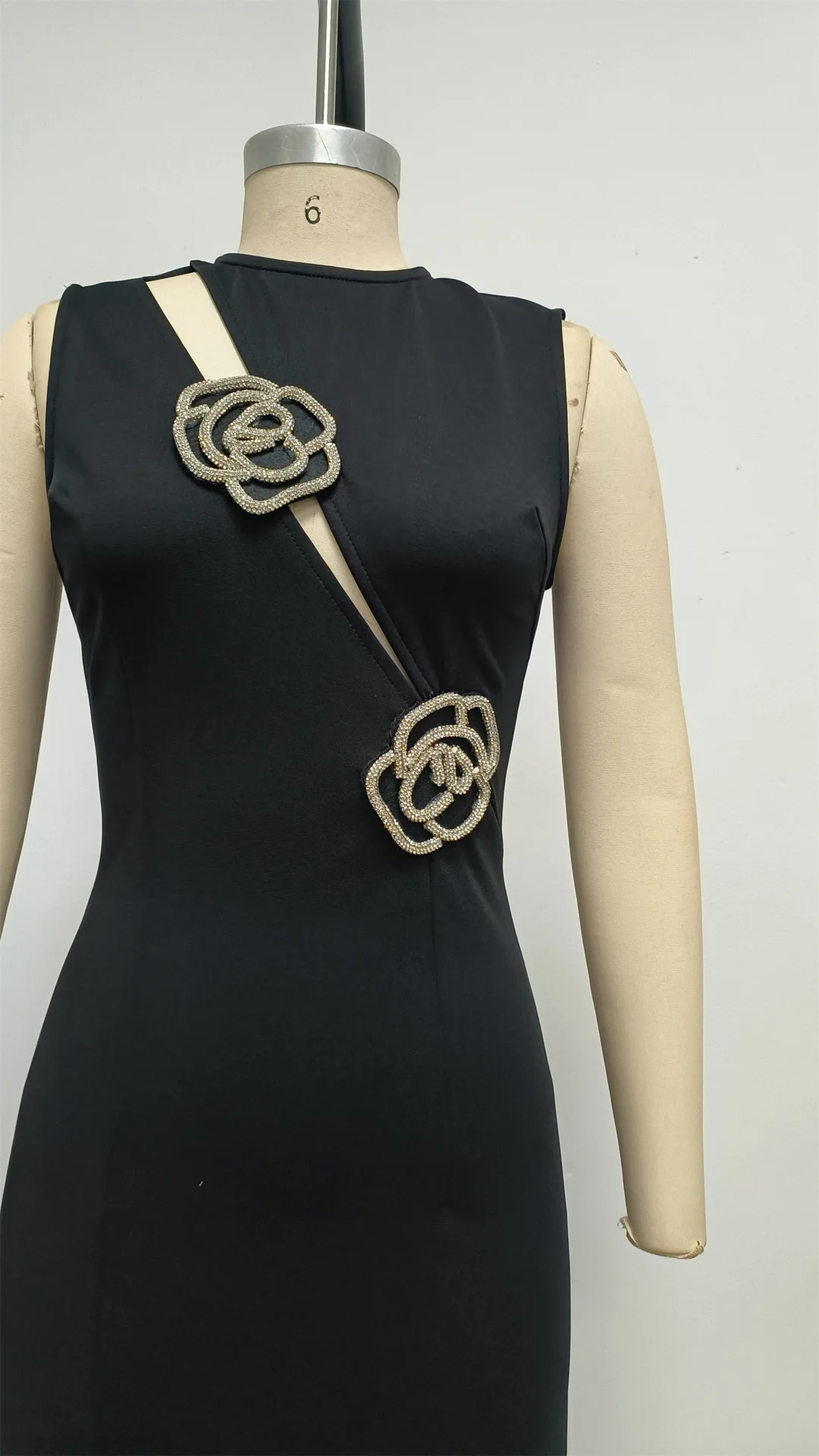 2025 Donne Sexy Senza Maniche O Collo Fiori 3D Nero Midi Aderente Estate Aderente Vestito Dalla Fasciatura Elegante Sera Club Vestito Da Partito