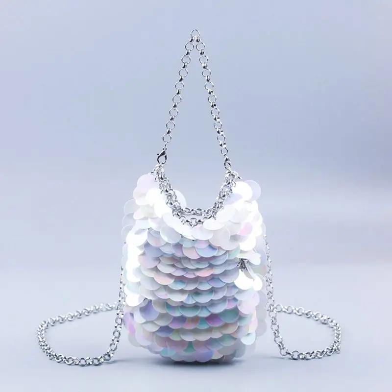

Fashion Lady's New Glitter Sequin Chain with Mobile Phone Bag Designer Metal Hollow Acrylic Hand-woven Banquet Beads Chest Bag