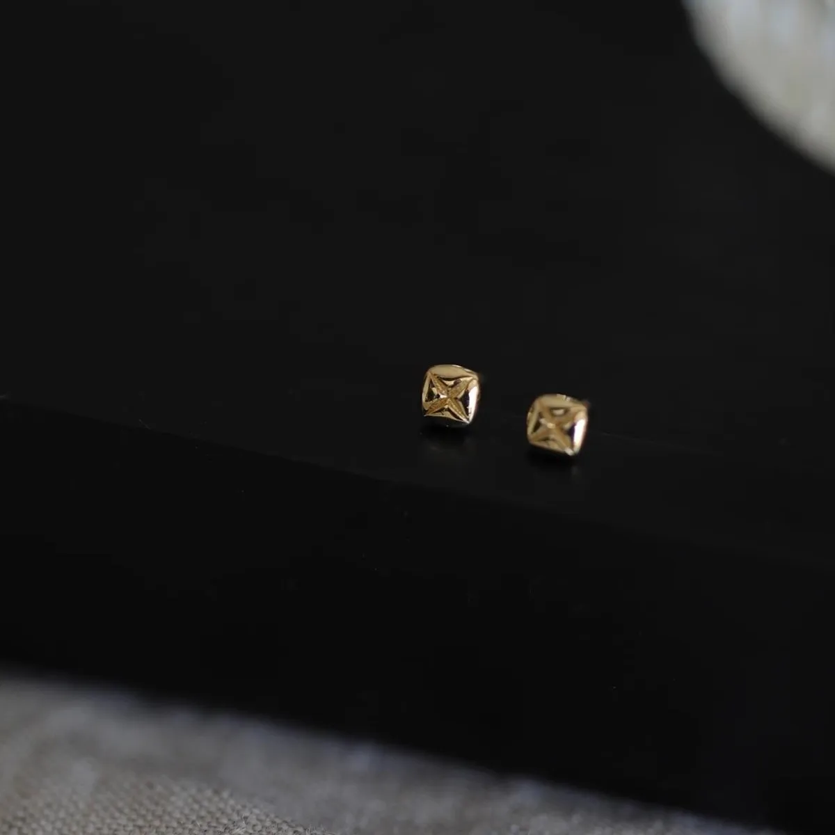 

925 Sterling Silver Plated With 14k Gold Irregular X-letter Stud Earrings For Women Fashionable And Simple Student Daily Jewelry