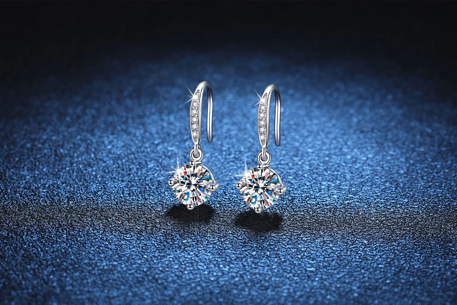 LioraGem 1 Carat D-color Moissanite Tassel Earrings, Simple and Classic Four-prong Hook Earrings for Women Platinum PT950 Stamp