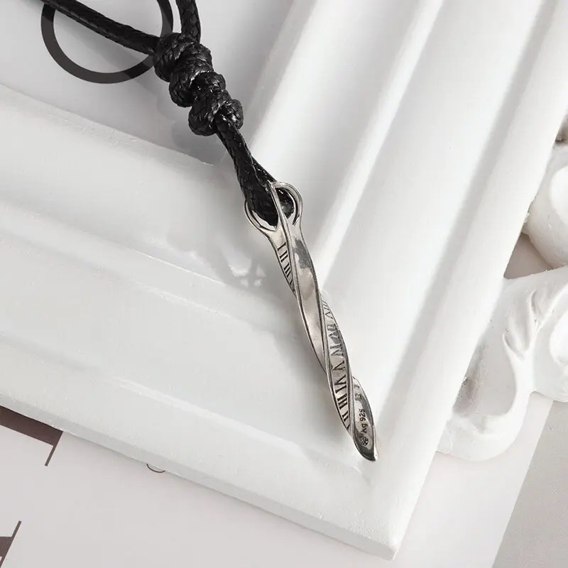 Arrows of Time and Space Couples Pendants Simple Punk Mobius Time Loop Folding Necklace Leather Chain Pendant Necklace Jewelry