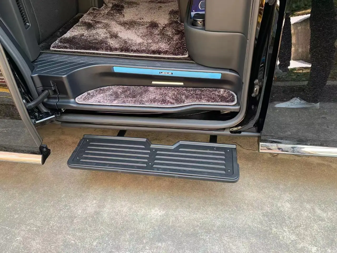 Car Electric Side Step for Alphard Automatic Electric Power Running Board Replacement High Quality 2020-2021