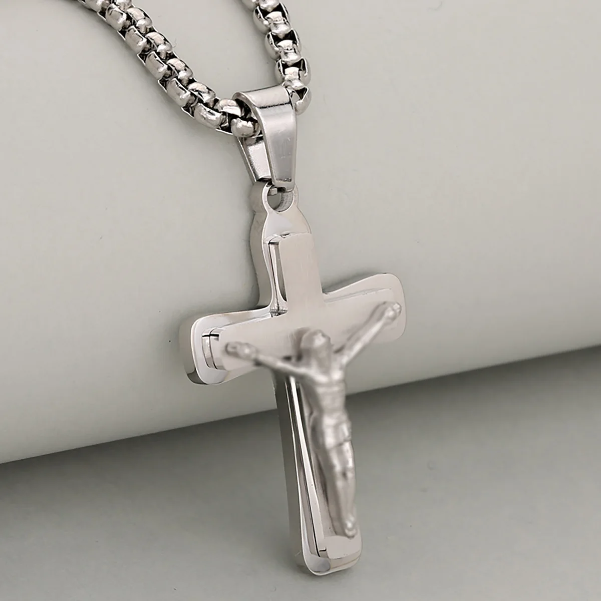 Art Relief Relief Portrait Hip-Hop Stainless Steel Cross Pendant Necklace For Men And Women, Delicate Craft Full Of Texture
