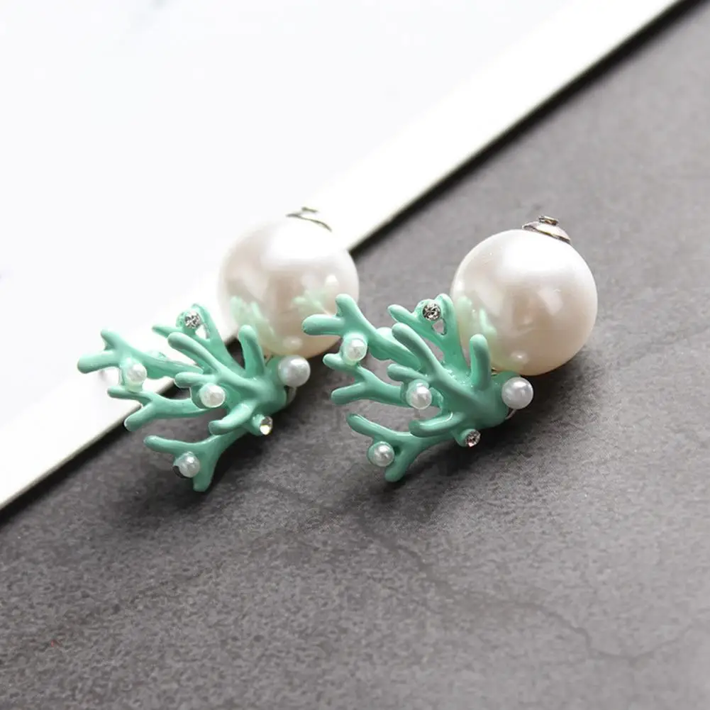 Coral Shape Stud Earrings Jewelry 1 Pair Cute Lightweight Temperament Ear Studs All Match for Party