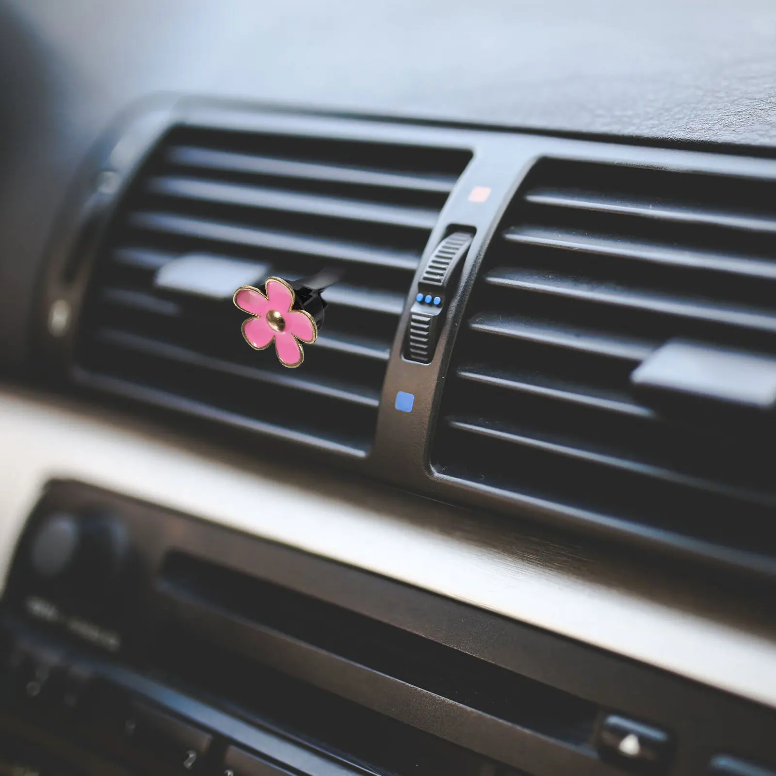 

6pcs Car Vent Clips Air Vent Accessories Daisy Shaped Aromatherapy Aluminum Alloy Car Decor Interior Freshener Gifts