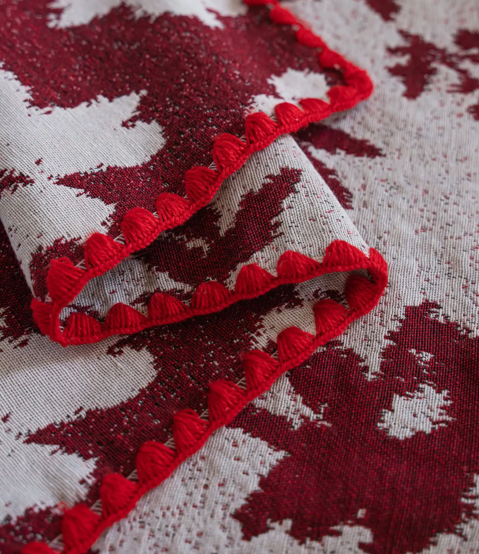 Embroidery Circular Tablecloth Rectangle Jacquard Dust-Proof Table Cover Kitchen Dinning Living Room Tabletop Home Decorations