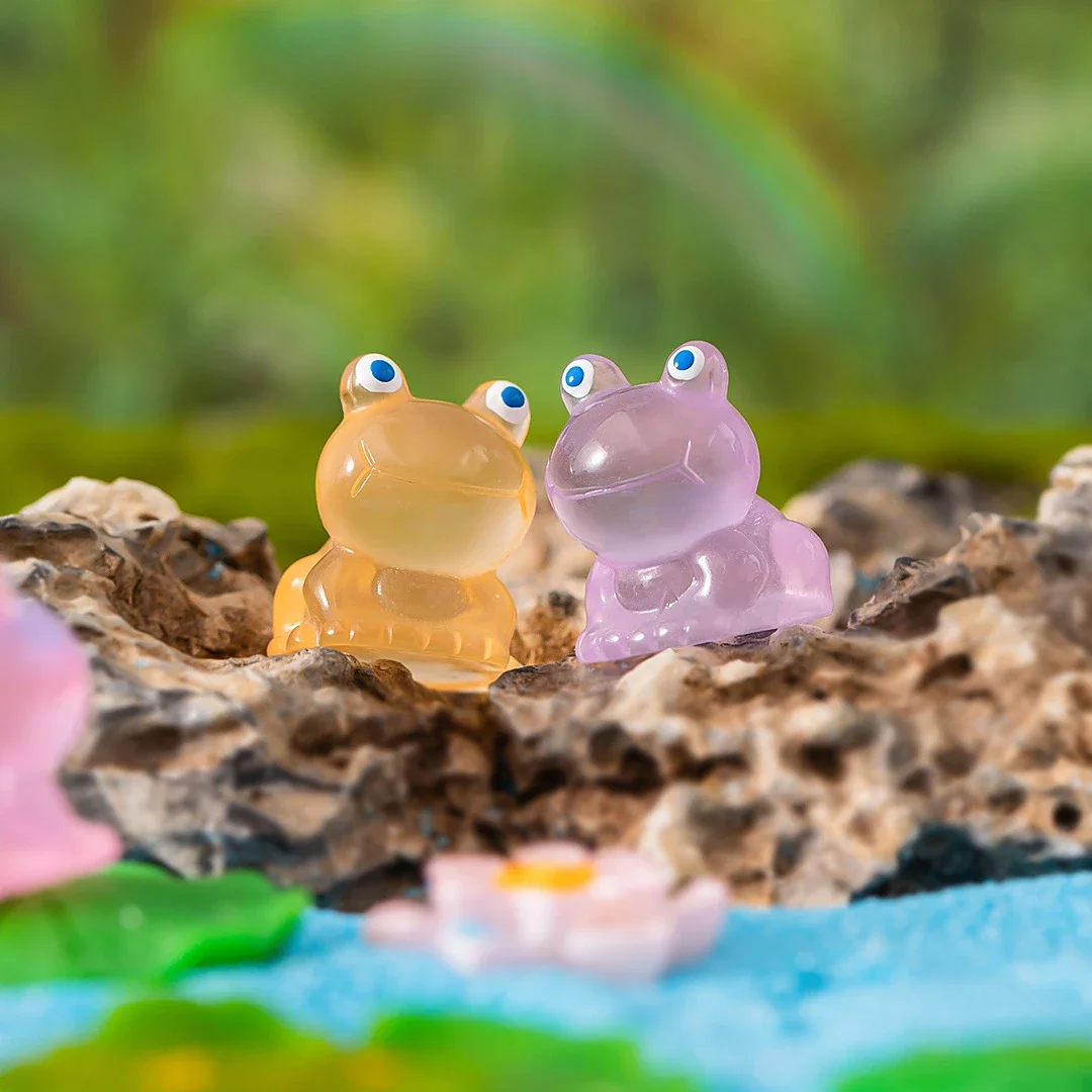 

10/20/50pcs Luminous Frogs Mini Figurine Micro Landscape Decoration Frog Fairy Garden DIY Miniatures Home Decoration Accessories