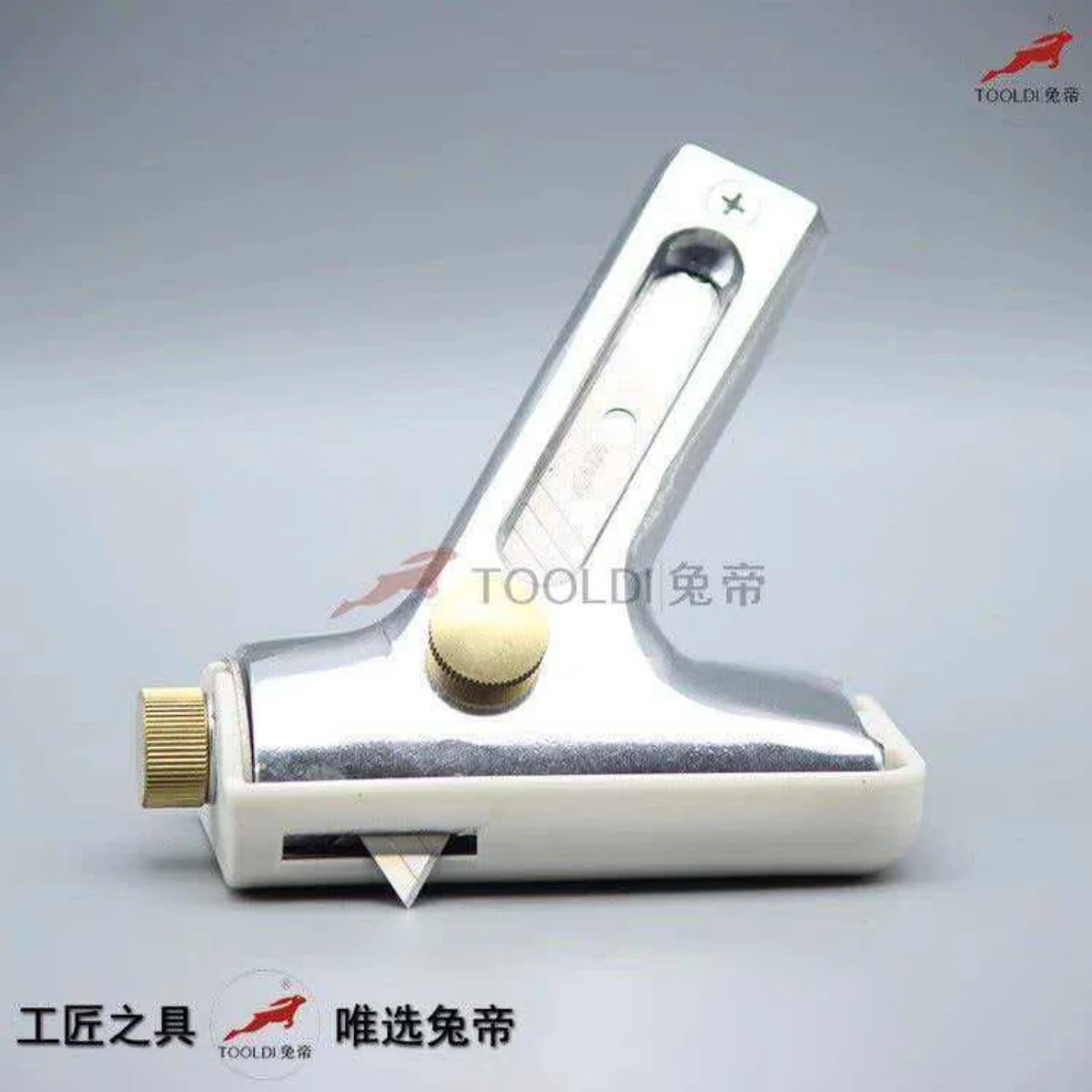 

Edge pusher device PVC plastic floor slicing construction tool manual corner closing push knife push knife against the wall