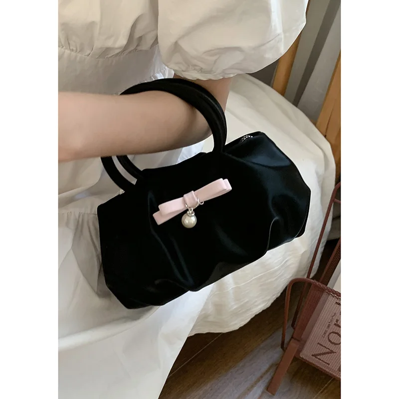 

Velvet Handheld Cloud Bag for Women 2025 New Fashion Sweet Niche Velvet Chain Strap Crossbody Basket Bags