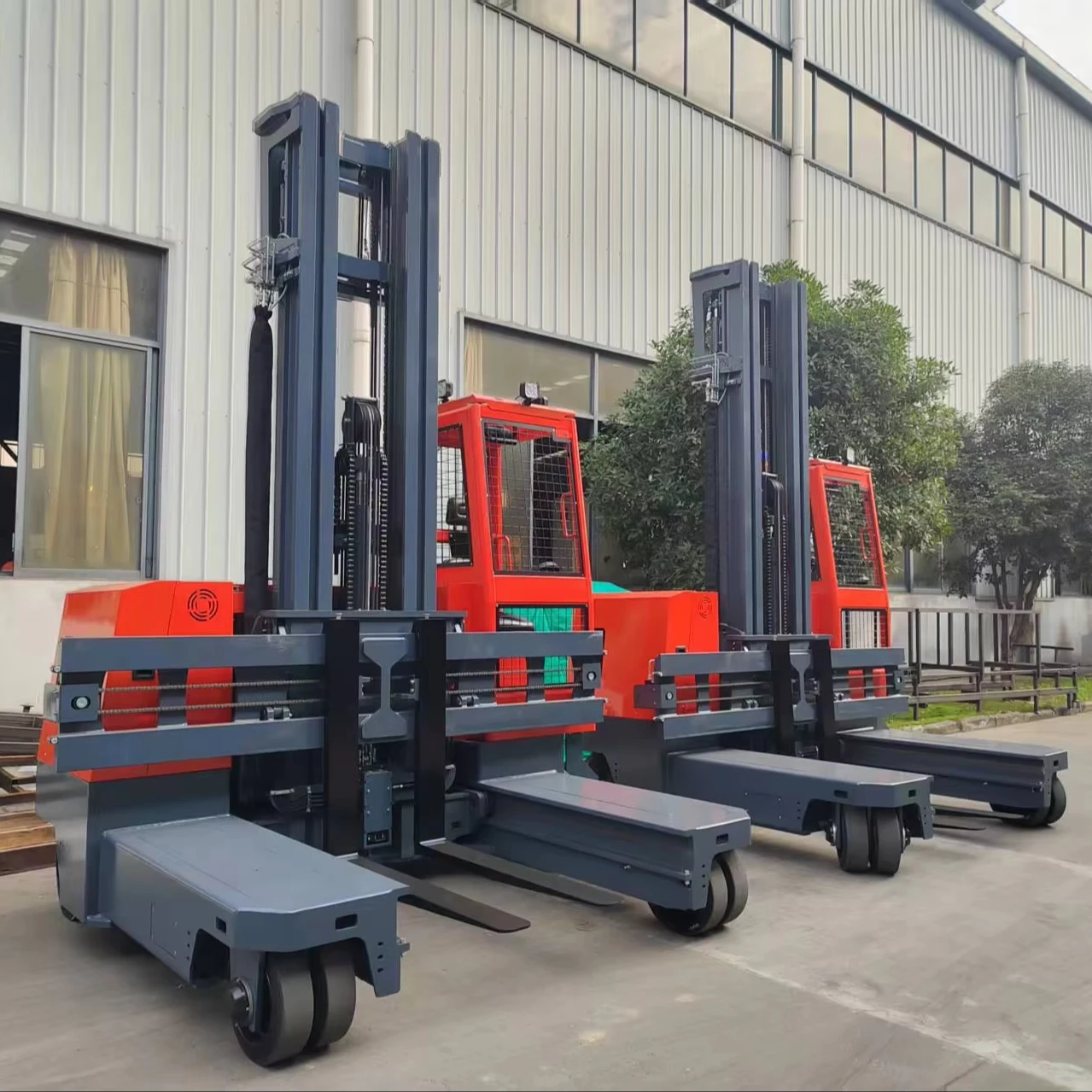 China Forklift Stand-on 4 Way 3000kgs Muti-directional Four Directional Sideloader Electric Forklift for Sale