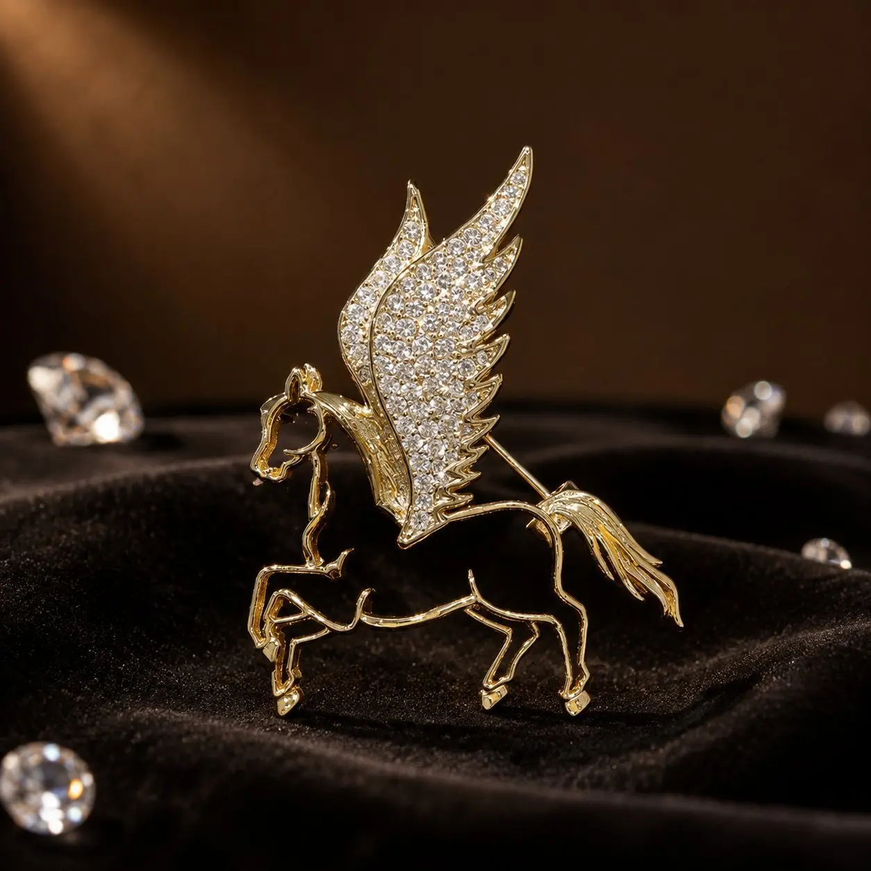 Sparkling Rhinestone Hollowed Galloping Pegasus Brooches For Men Women Trendy Pins Jewelry Party Suit Accessory Zodiac Year Gift
