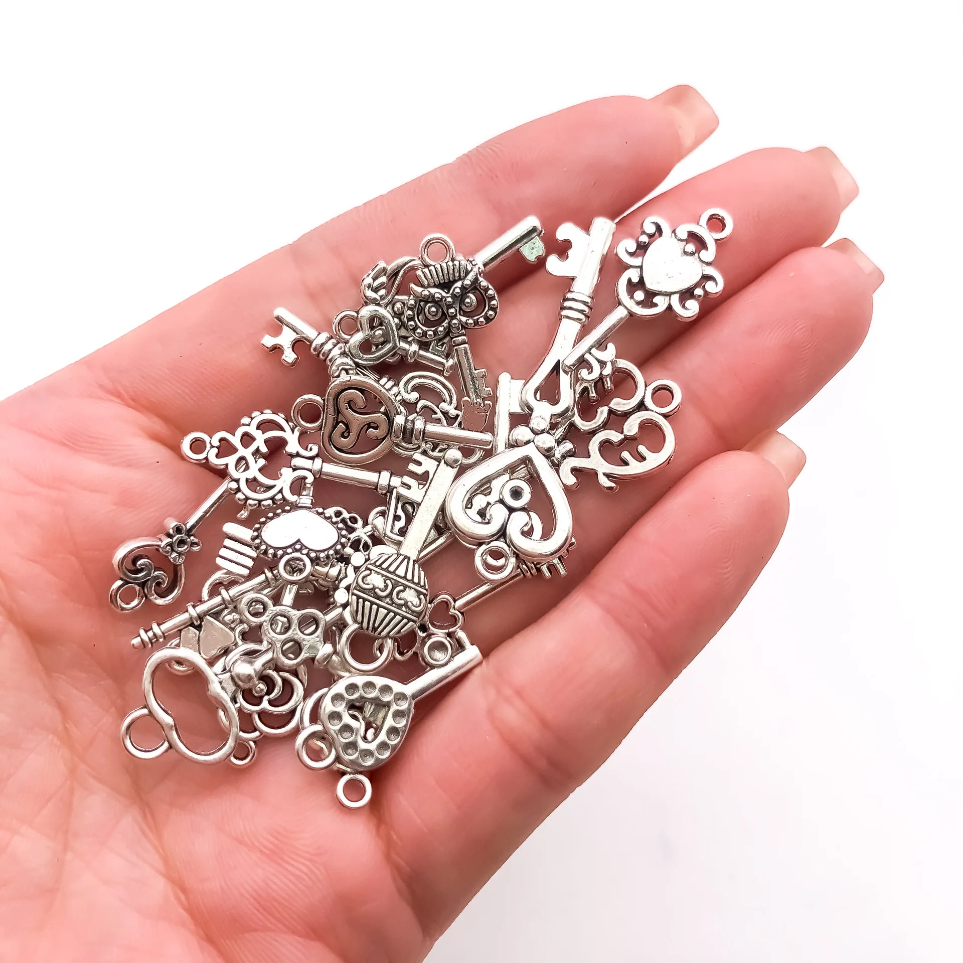 20pcs Mix Cute Small Wing Heart Owl Key Charms For Jewelry Making DIY Crafts Making Findings Handmade Tibetan Jewelry 8-25MM