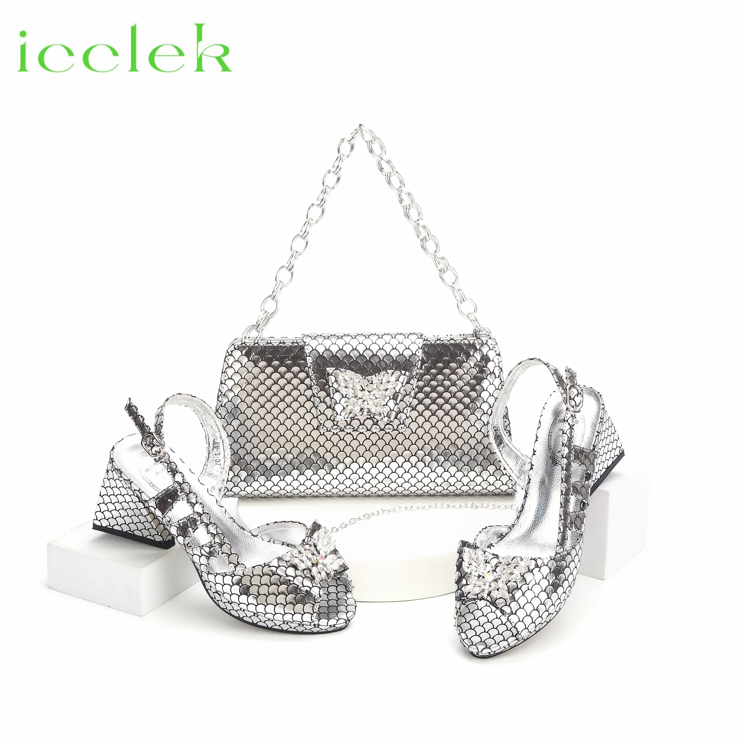 

Silver New Coming Elegant Special Design High Quality Peep Toe Ladies Sandal with Bag Set For Party Pump